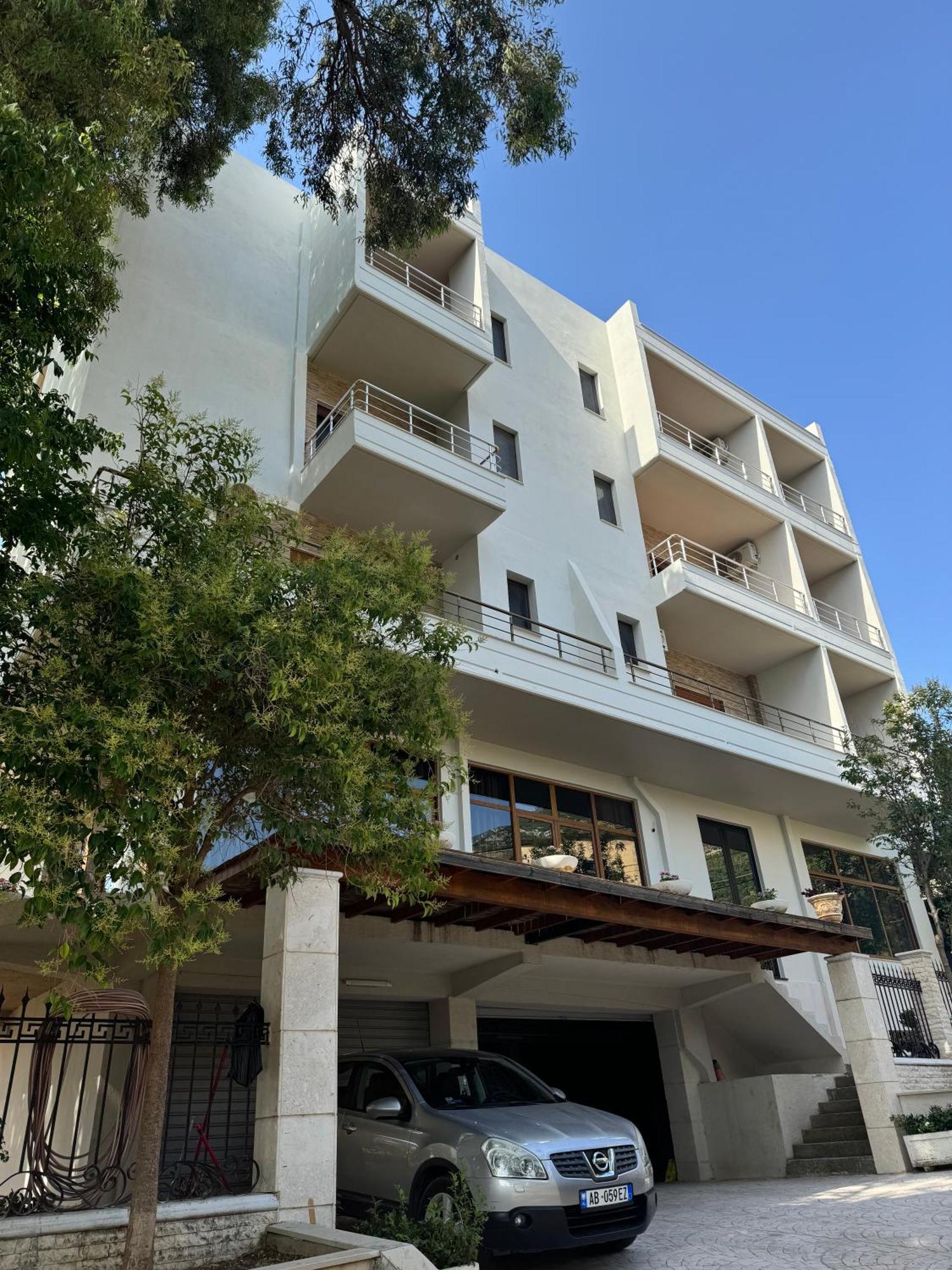 Hotel Erjuma Vlorë Extérieur photo