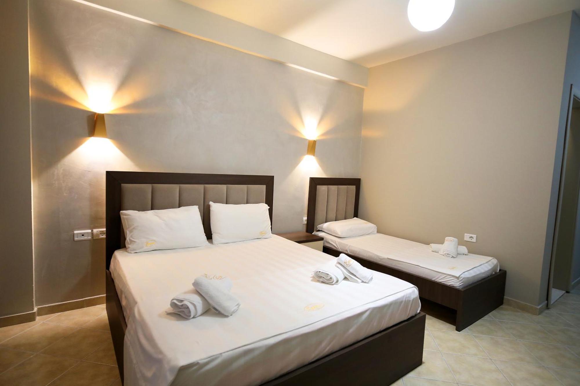 Hotel Erjuma Vlorë Extérieur photo