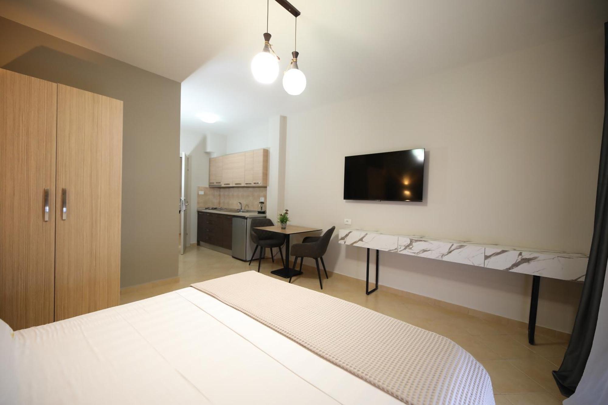 Hotel Erjuma Vlorë Extérieur photo