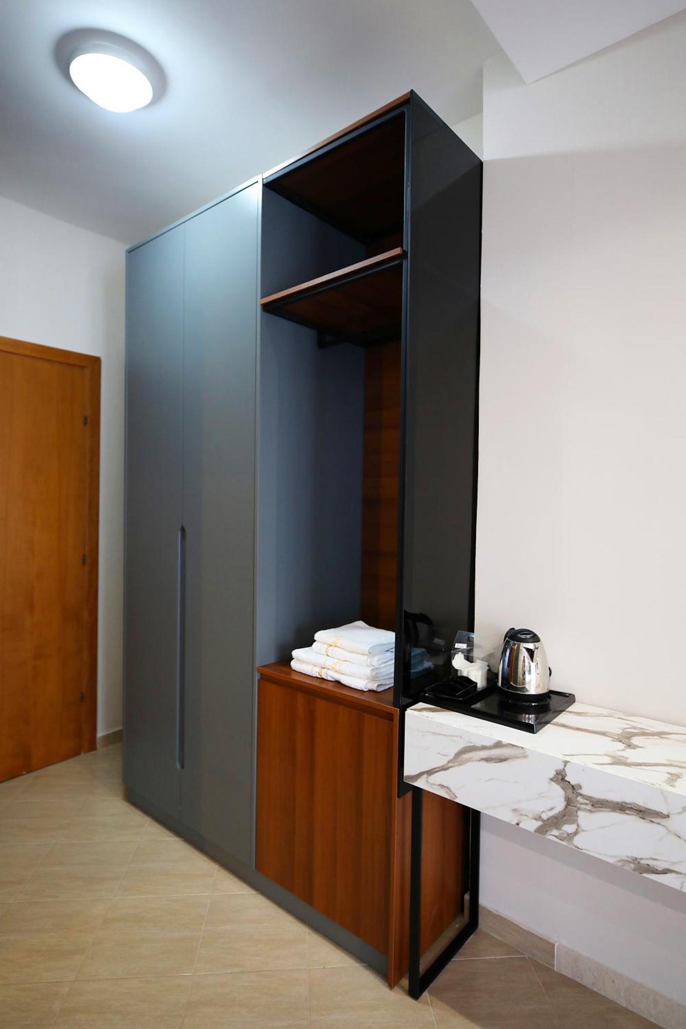 Hotel Erjuma Vlorë Extérieur photo